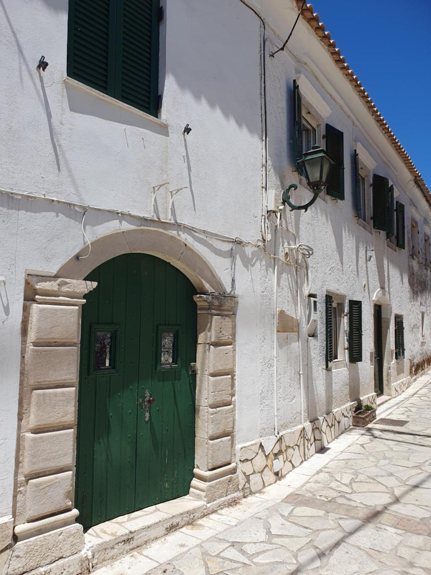 Archontiko Kourkoulos Makrádes Buitenkant foto