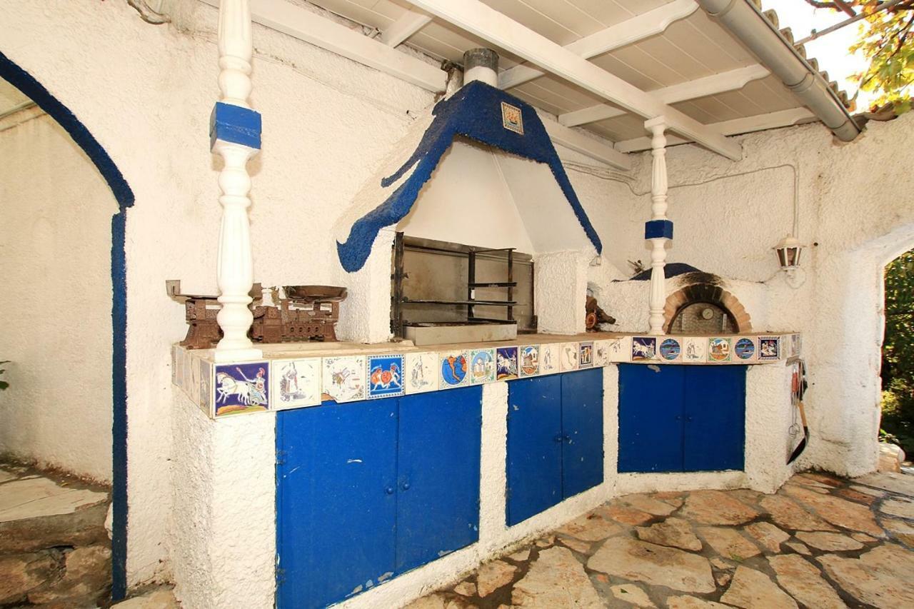 Archontiko Kourkoulos Makrádes Buitenkant foto